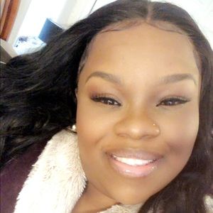 Meet your Posher, Kayree